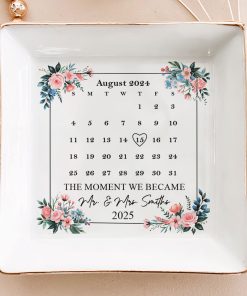 The Moment We Became Mr. & Mrs. - Personalized Jewelry Dish - Calendar